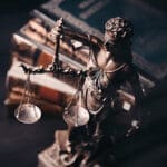 Social proof. Legal Graphics Producer. Lady justice.